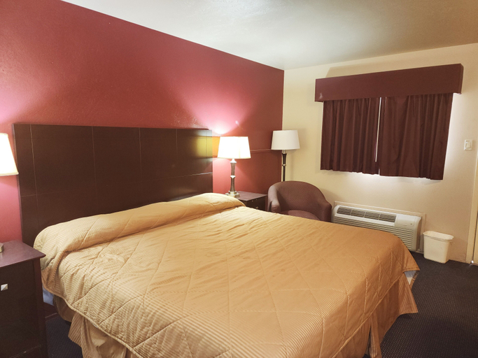Others 4, Colonial Inn Monahans, Ward