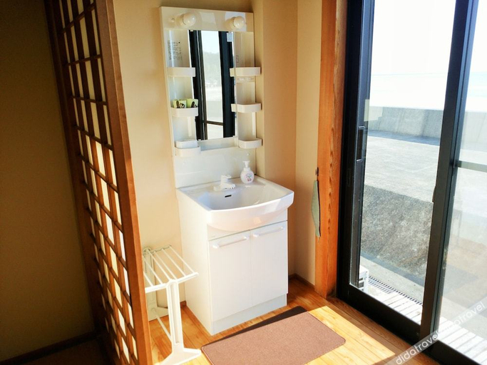Bathroom, Kappo Ryokan Shokinkan, Uki