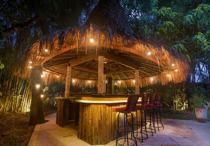 Food & Drinks, The Jessica Estate, Badung