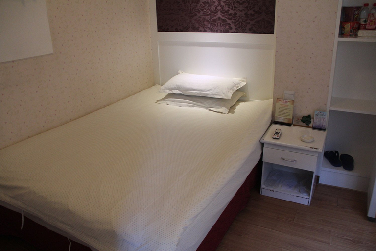 Bedroom 2, Urumqi desert Yijia Hotel, Ürümqi