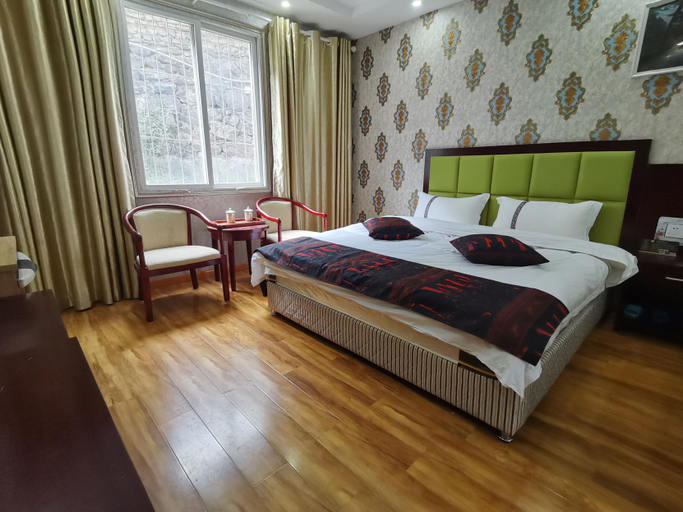 Bedroom 2, Jiuzhaigou Tibetan style and beautiful night, Ngawa Tibetan and Qiang