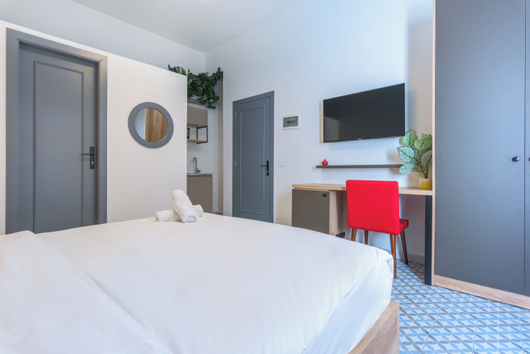Bedroom 3, Stairway - Cozy Studios In Mar Mikhael, Beirut