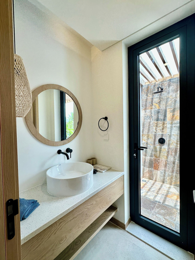 Bathroom 2, Tiamo 1BR beach villa with private pool, Phú Quốc