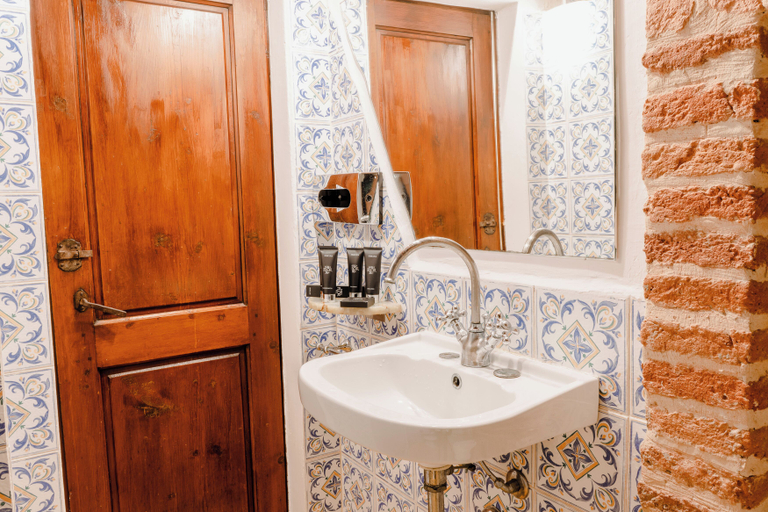 Bathroom 4, Equo Suites, Perugia