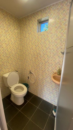 Bathroom 4, Capital O 91286 Habibi Chalet, Pendang
