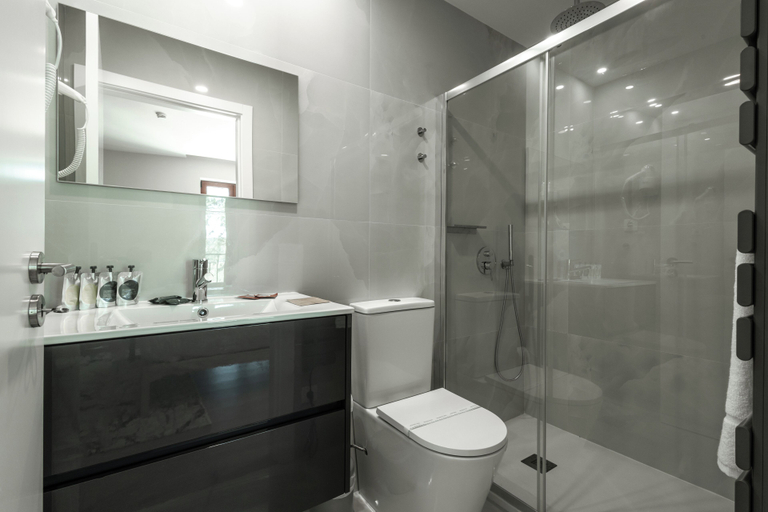 Bathroom 3, Belas Vistas Hotel, Montalegre