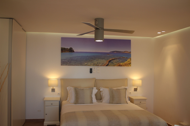 Bedroom 3, The Infinity 180 Luxury Suites, Thessaly