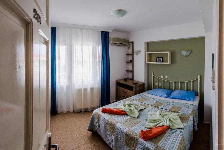 Bedroom 3, Colophon Beach, Menderes