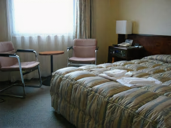 Bedroom 2, Maebashi Hotel, Maebashi