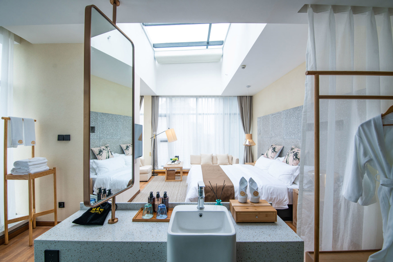 Bathroom, Youlan Yatang Hotel, Meishan