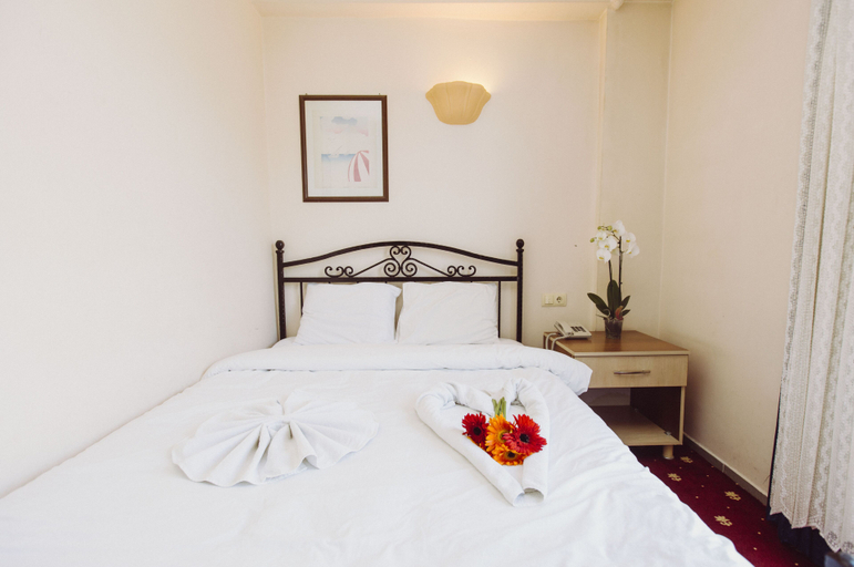 Bedroom 4, Ozalp Han Hotel, Ortaca