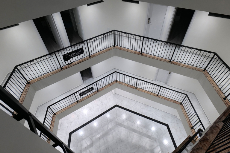 Public Area 2, The Honeycomb Boutique Hotel, Kavajës