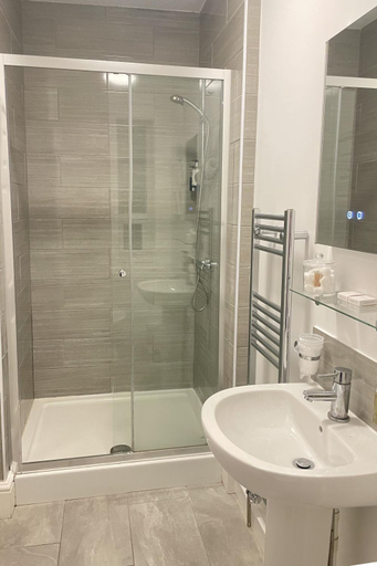Bathroom, The Cliff Hotel & Spa, Ceredigion