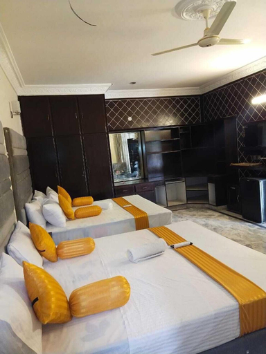 Bedroom 4, Hotel Royal Grand, Zhob