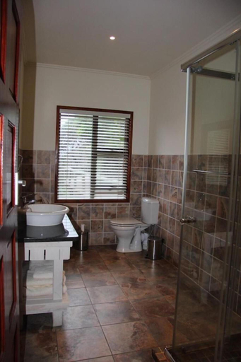 Bathroom 3, Golden Beach Village, Matutuíne