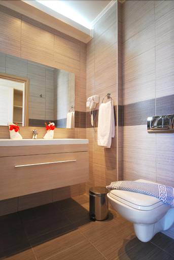 Bathroom 5, Kamari Beach Hotel - All inclusive, South Aegean