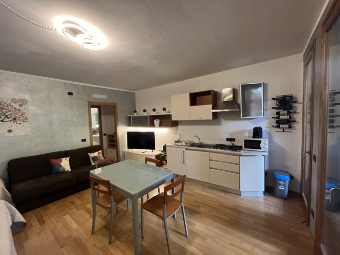 Others 5, B&B VIALE MANZONI, Modena