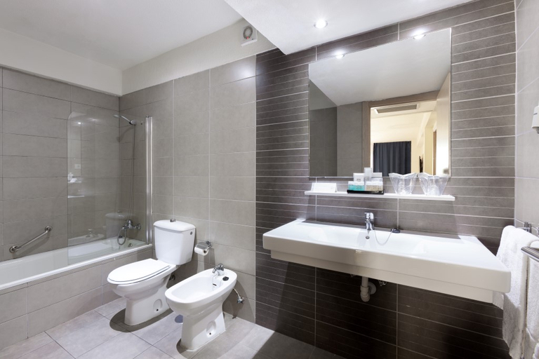 Bathroom 5, Tagoro Family and Fun Costa Adeje, Santa Cruz de Tenerife