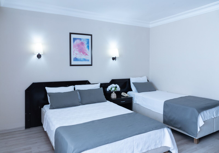 Bedroom 3, FİLA OTEL AYVALIK, Ayvalık