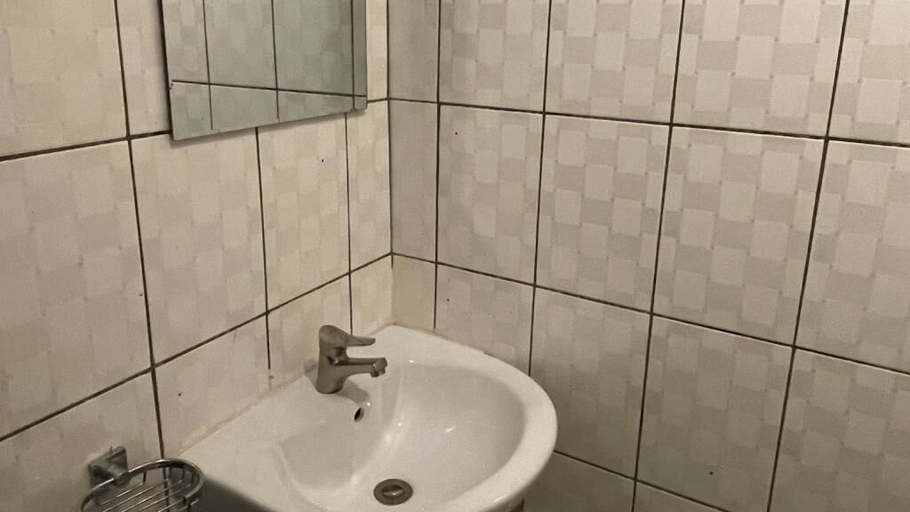 Bathroom 2, Platinum Hotel Douala, Wouri