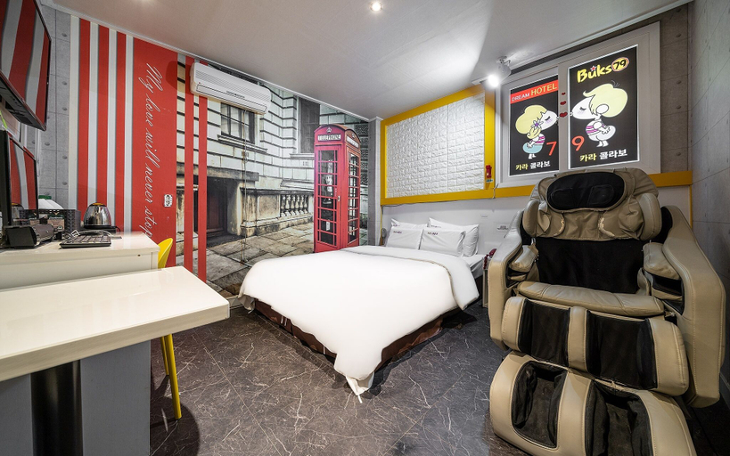 Bedroom 2, Cheonan Bucks 79, Cheonan