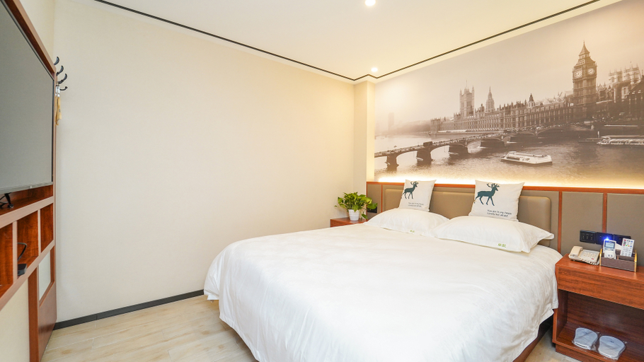 Bedroom, Yixin-hotel （At Fangdian rd metro station）, Shanghai
