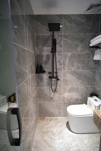 Bathroom 3, Huayang Hotel, Shenzhen