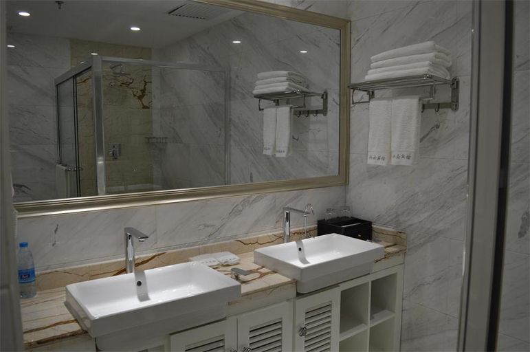 Bathroom, Xing'an Hotel, Xing'an