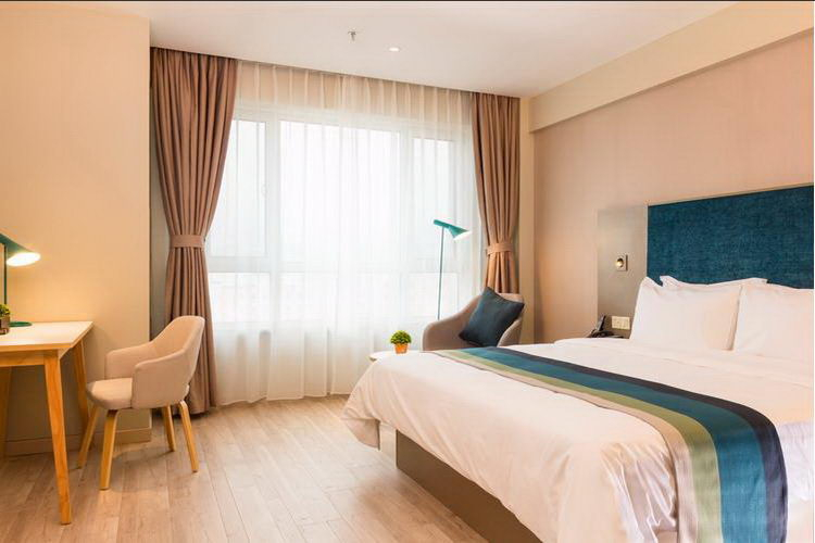 Bedroom 2, Homeinn Selected Hotel (Yantai Bohai Ferry Terminal Xingfu Middle Road), Yantai