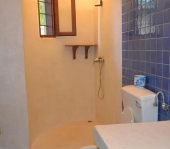 Bathroom, Girasoli Hotel, Malindi