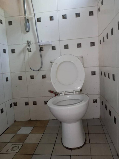 Bathroom 5, Beautiful Appartement 2 Beds 2 Toilets ,kitchen, Wouri