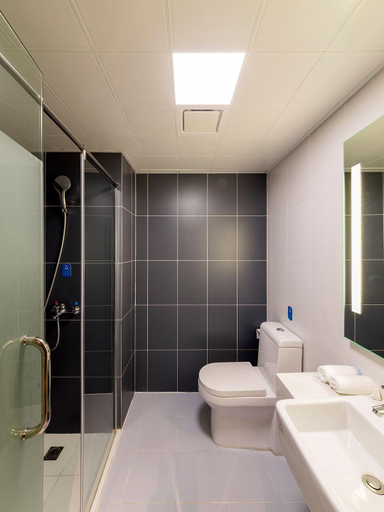 Bathroom 4, Hanting Hotel Changxing Mingzhu Road, Huzhou