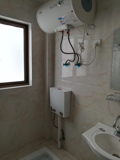 Bathroom 3, Guzhen Inn, Shangrao