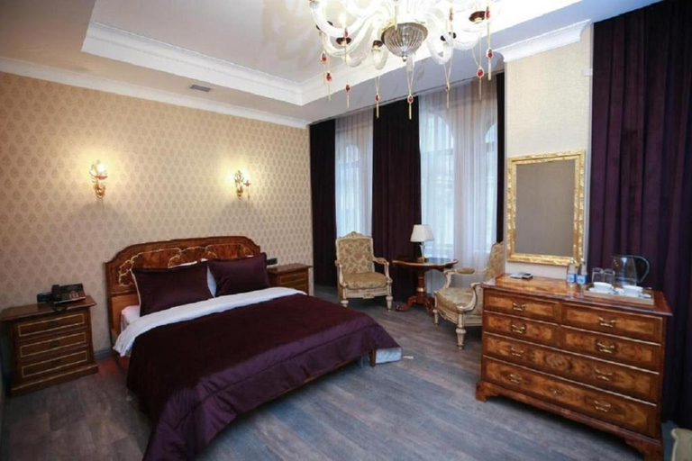 Bedroom 2, West Inn Palace Hotel, Baku