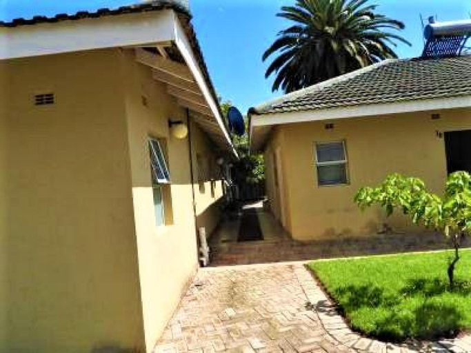 5, 2 Bed Apartment With En-suite Kitchenette - 2065, Harare