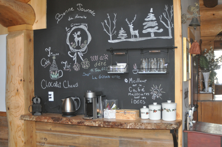 Food & Drinks 4, Domaine de La Giroux-ette, Le Haut-Saint-François