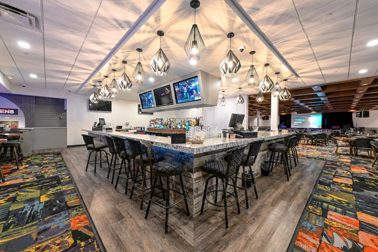 Food & Drinks 5, Service Plus Inn and Suites - Grande Prairie, Division No. 19