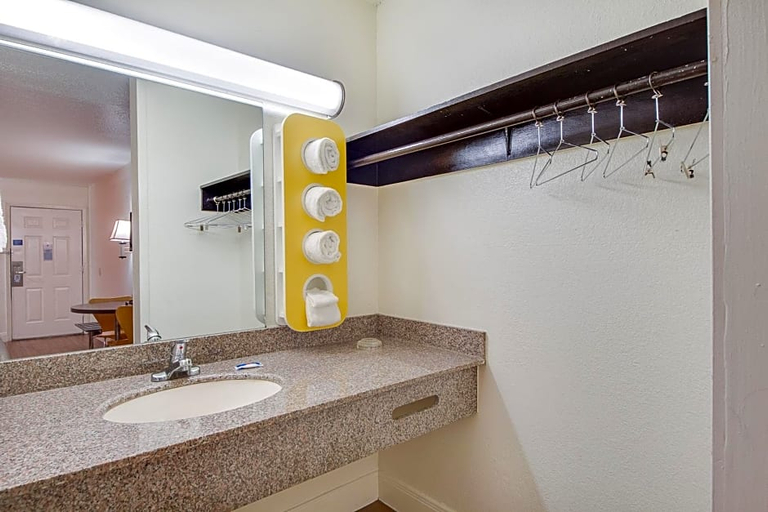 Bathroom 3, Americas Best Value Inn San Antonio Windcrest, Bexar