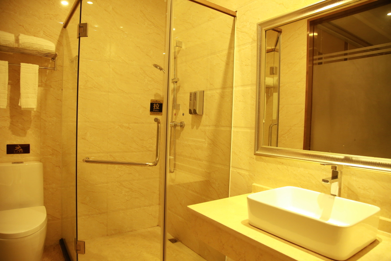 Bathroom 3, Wo Jia Hotel (Shenzhen Bantian Xuexiang), Shenzhen