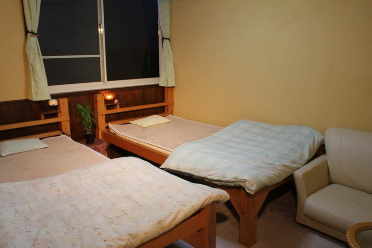 Bedroom 2, Tanegashima Minshuku Yuyu, Minamitane