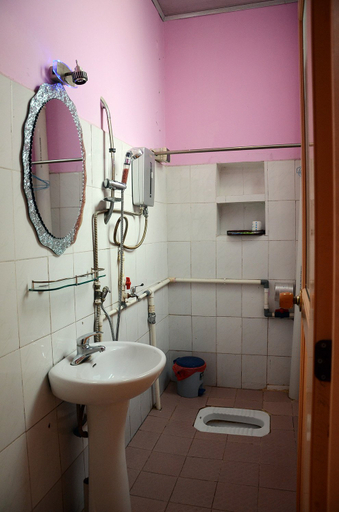 Bathroom 3, Deri Hotel, Guilin