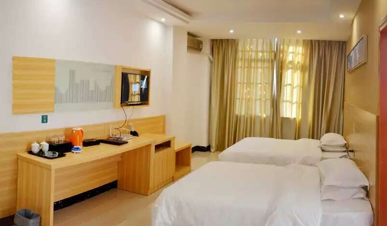 Bedroom 3, Hee Lingle Hotel Chains, Fangchenggang