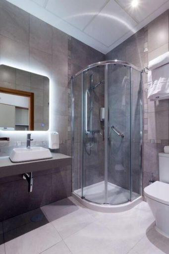 Bathroom 4, Casa Gloria Apartments, Sevilla