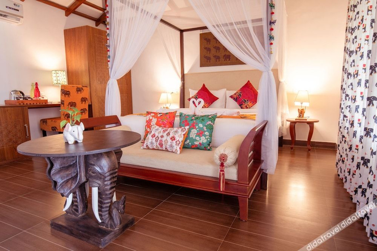 Bedroom 3, Tuskers Hill by POPPYS - Anaikatti, Palakkad