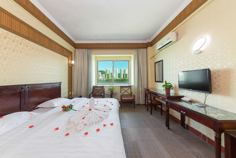 Bedroom, Emerging Seaview Hotel (Sanya First Market), Sanya