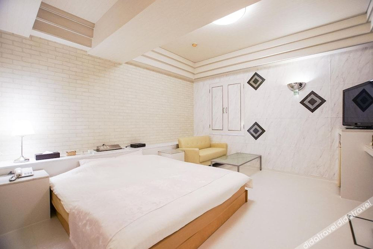 Bedroom 3, Fun3 ﾌｧﾝｽﾘｰ -Adult Only-, Yokohama