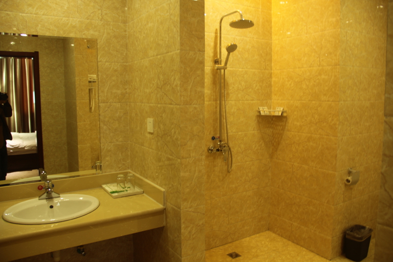 Bathroom, EakaHotel, Xingtai