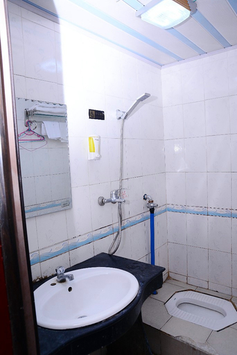 Bathroom, Xiangqun Hotel, Guangzhou