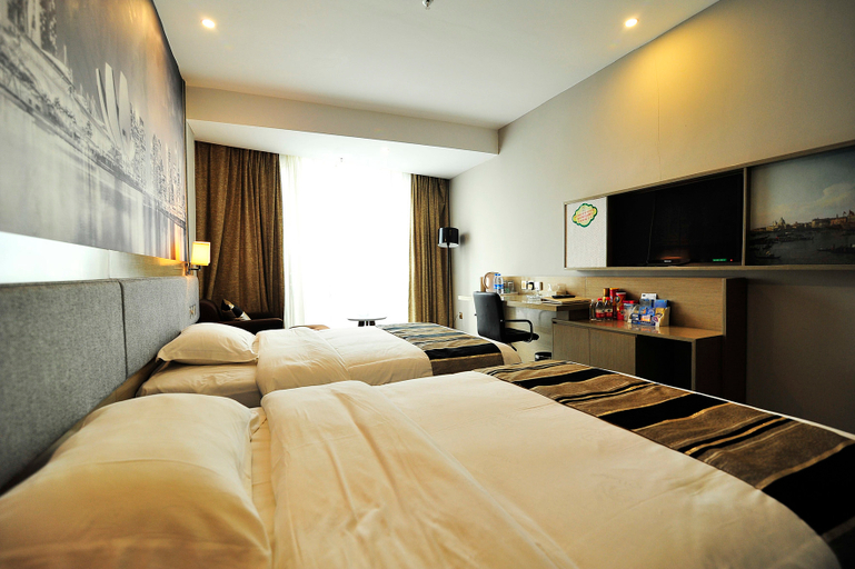 Bedroom 2, Mating Hotel, Anshun