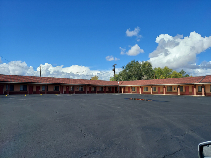 Exterior & Views, Vernals Best Value Inn, Uintah
